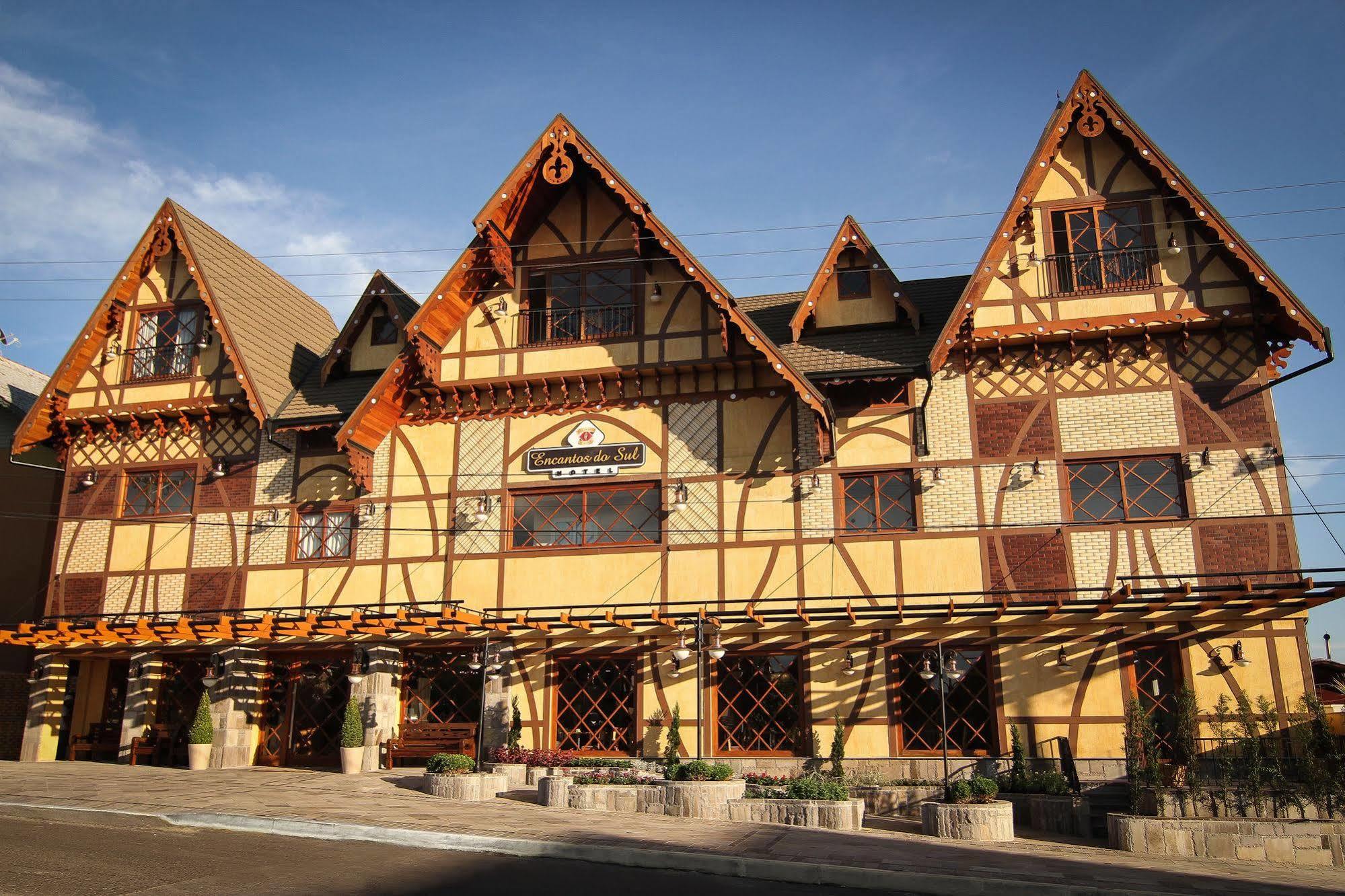 Life Hotel Infinity Gramado Exterior photo