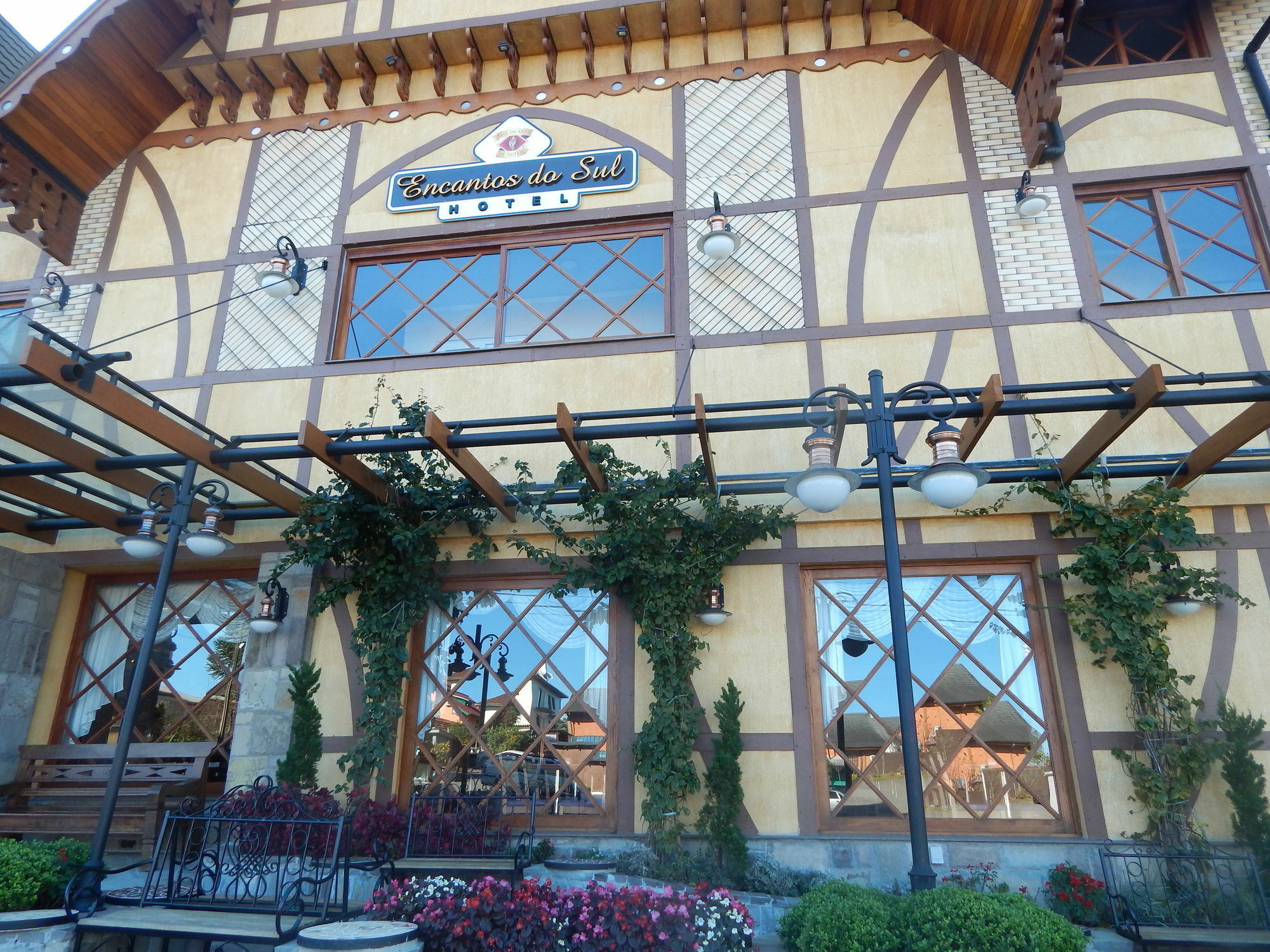 Life Hotel Infinity Gramado Exterior photo